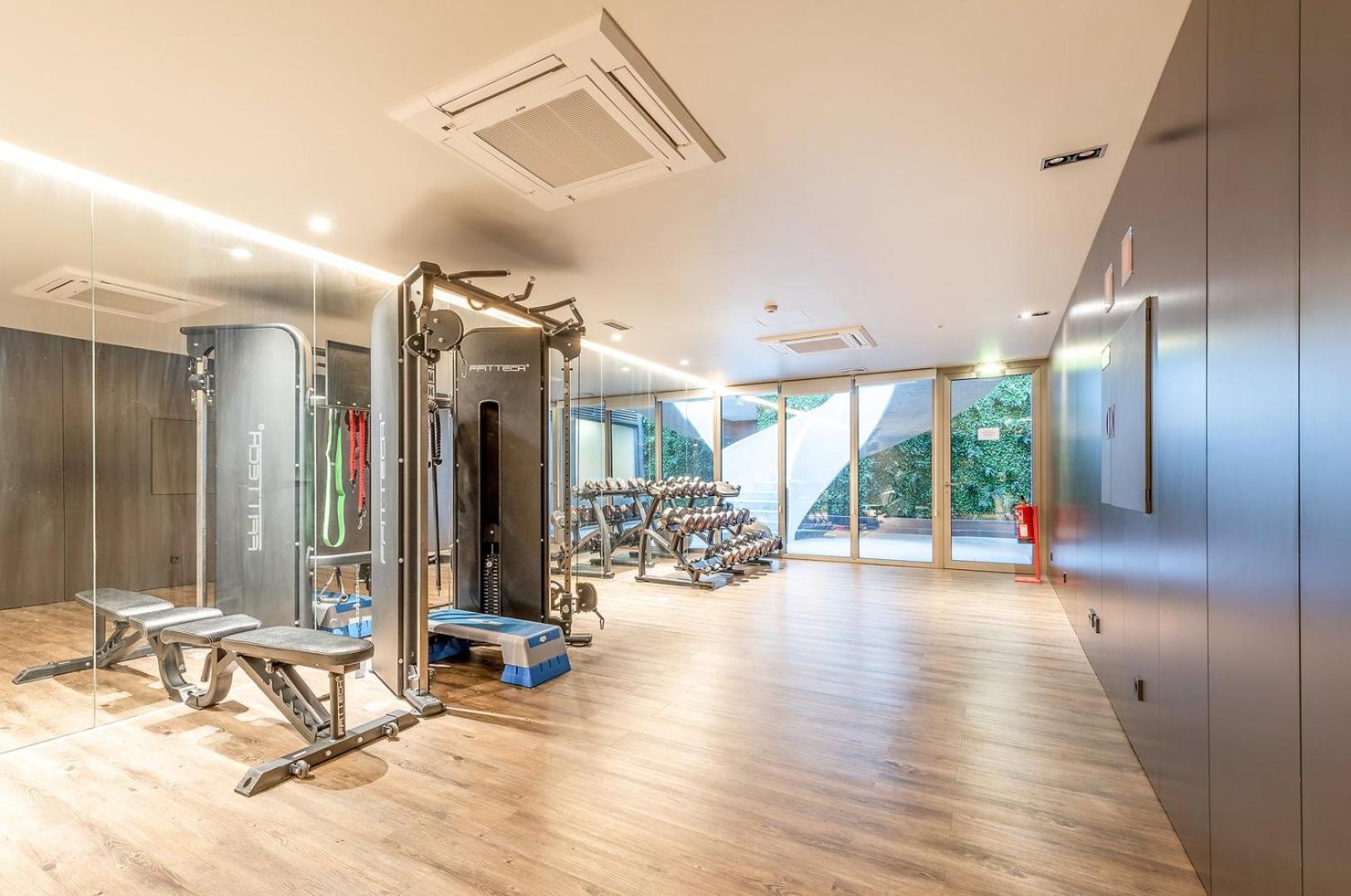 Guestready - 2Br Apt Carlos I With Terrace And Gym Leilighet Lisboa Eksteriør bilde